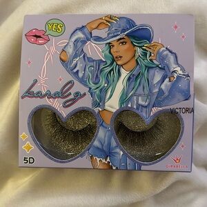 💜- New Karol g Lashes Victoria